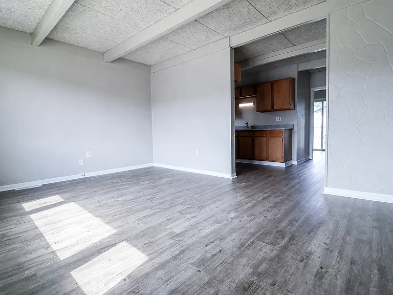 1309 E Logan St #1 — Photo 9