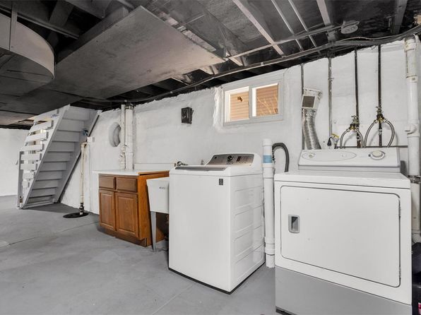 3105 Edgar Ave, Saint Louis, MO 63143