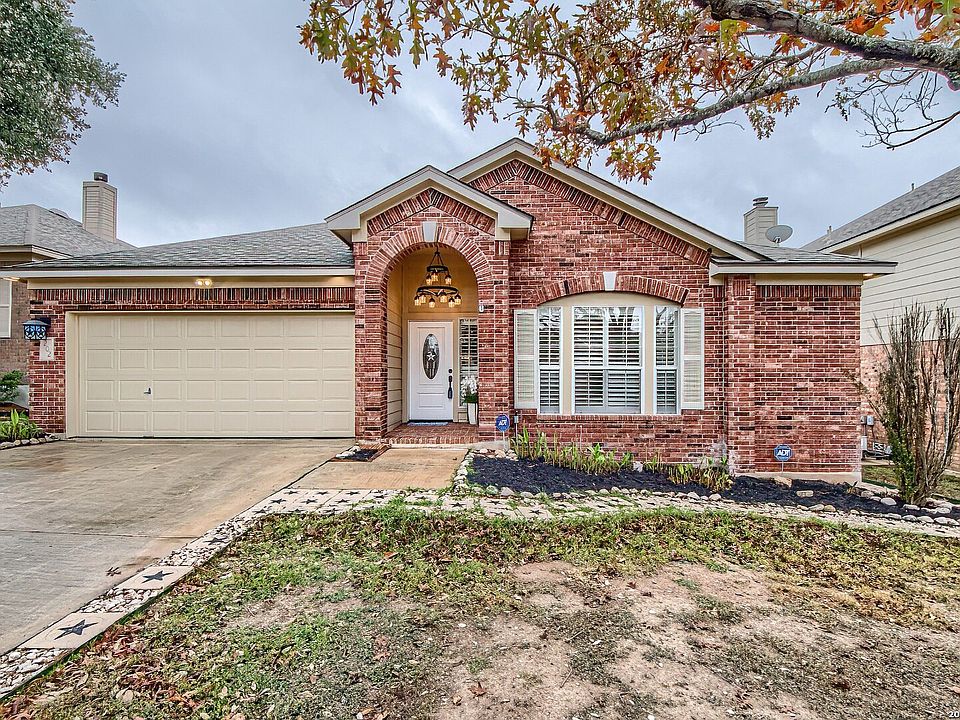 1st image of 202 Jardin Vista
