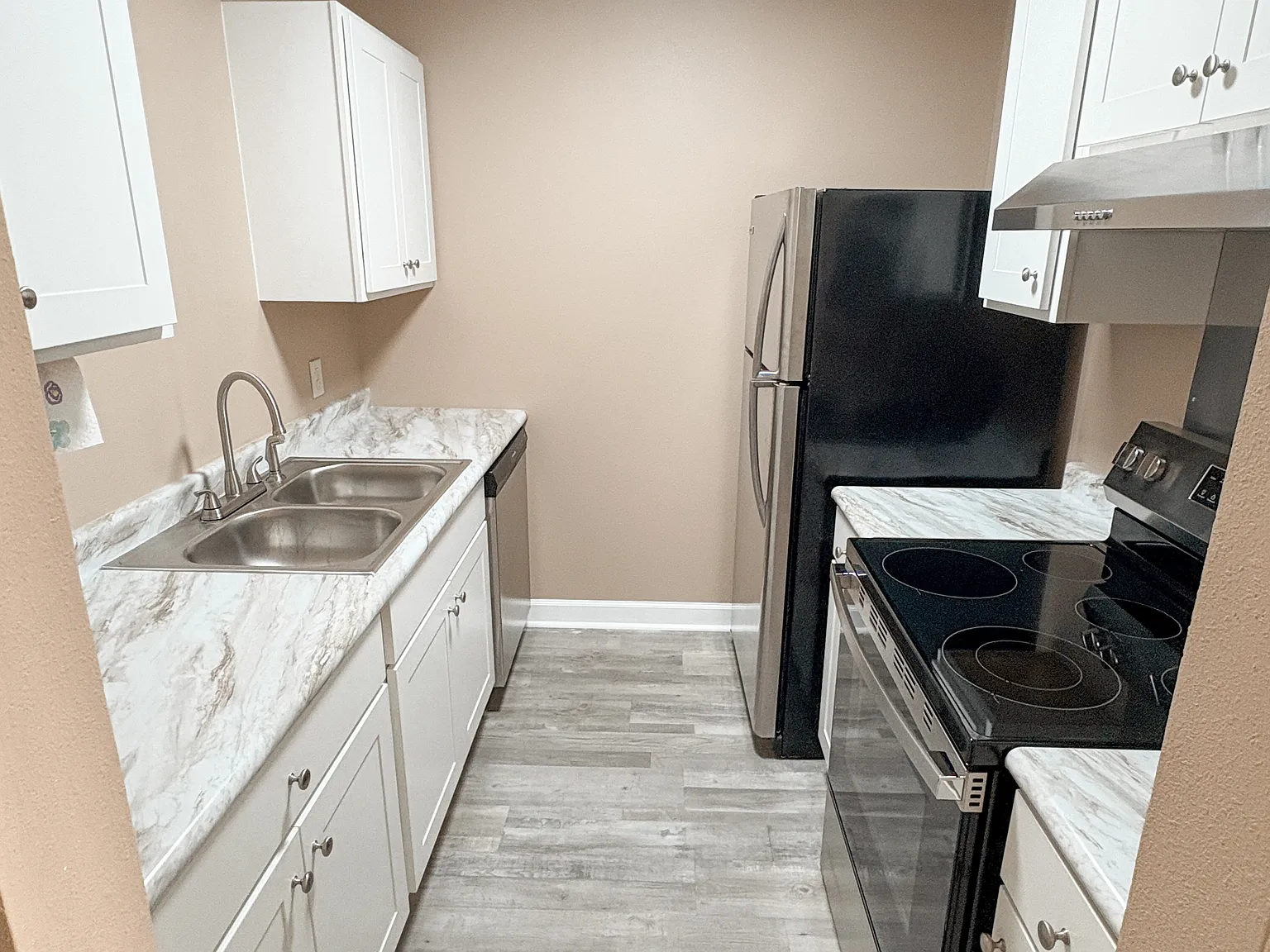 2 bed, 1000 sqft, $1,150 — Photo 3