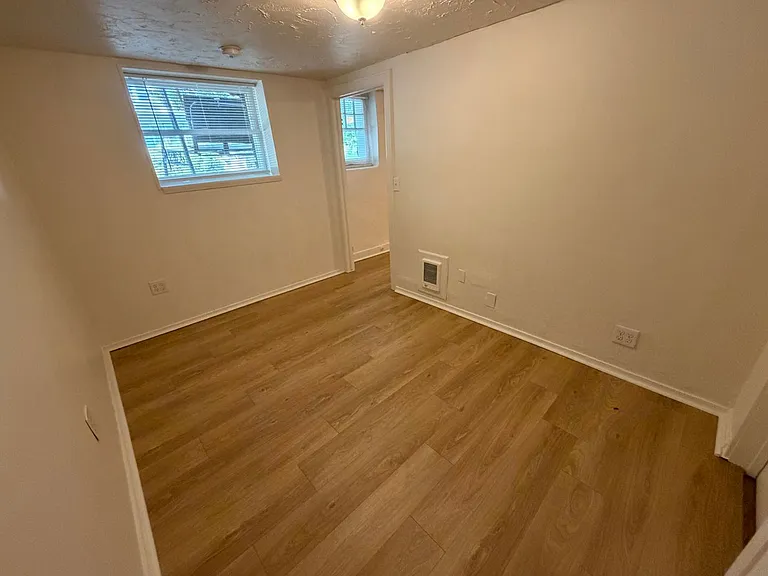 1828 West 9th — Photo 10