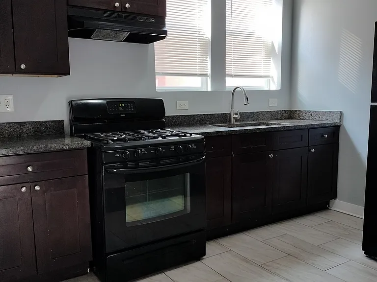 4800 S Winchester Ave — Photo 53
