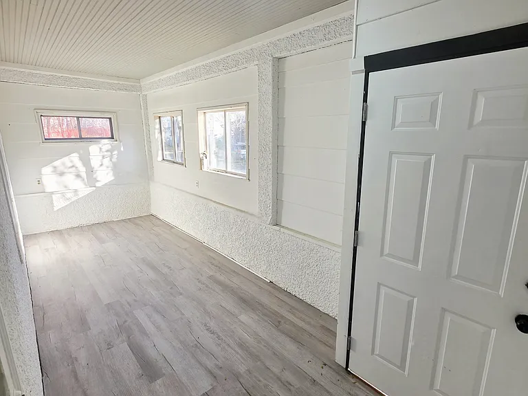 414 33rd Ave N #1 — Photo 3