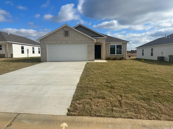 5168 Red Fox Trl, Bauxite, AR 72011