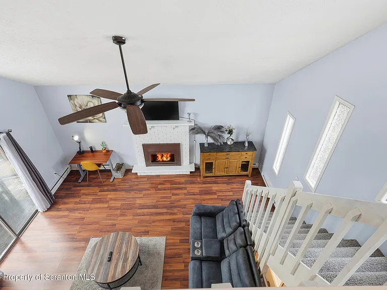 1379 Winding Way — Photo 18