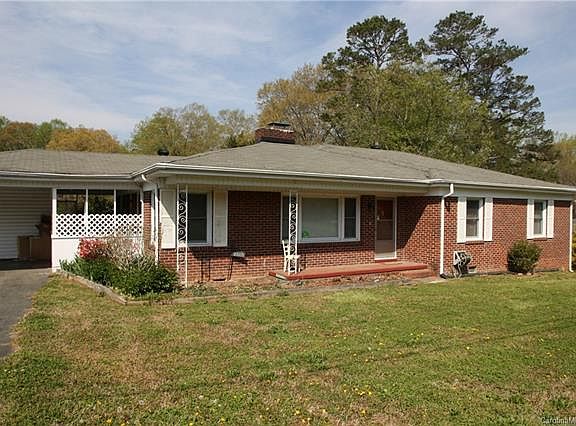 3rd image of 1549 Patricia St