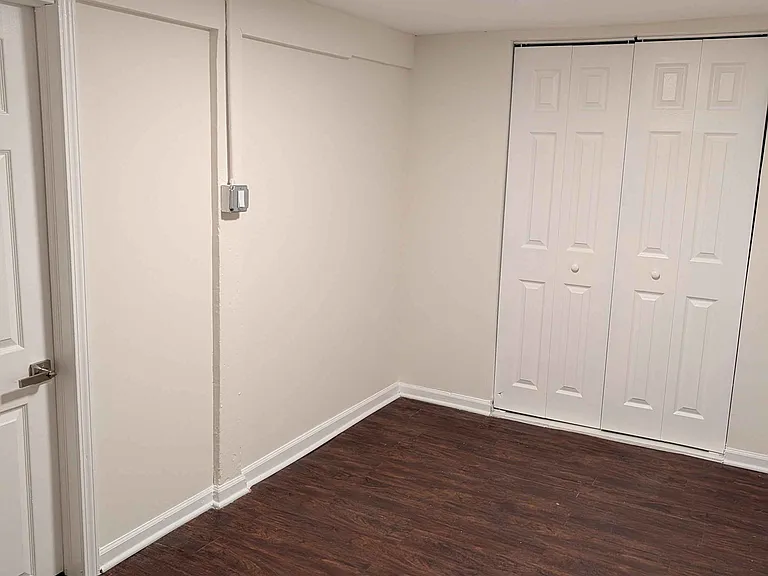 2302 N Hamlin Ave #1 — Photo 10