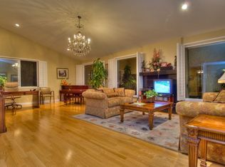 10442 Kinnard Ave, Los Angeles, CA 90024