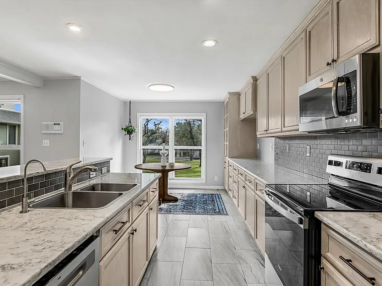100 Lido Cir #G1 — Photo 6
