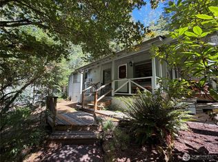 10 Creek Ct, Brinnon, WA 98320