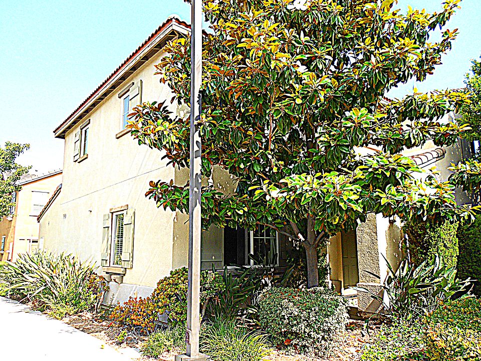 1st image of 518 N Placer Privado