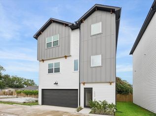 1032 Marcolin St, Houston, TX 77088