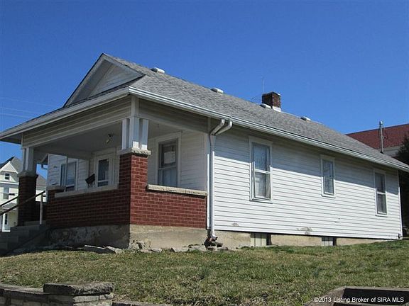 2nd image of 209 N Water St