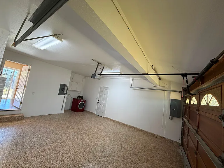 6958 Darian Ct — Photo 26