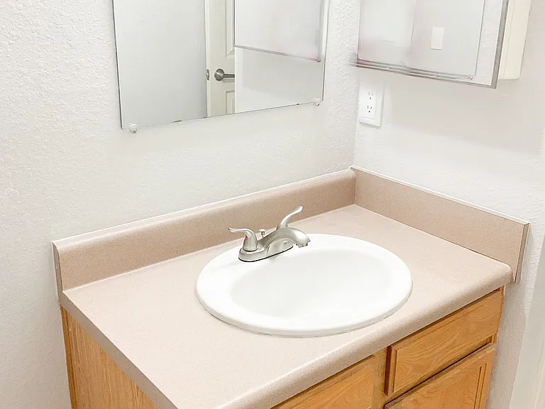 Blue Ridge Village Apartments — Photo 9