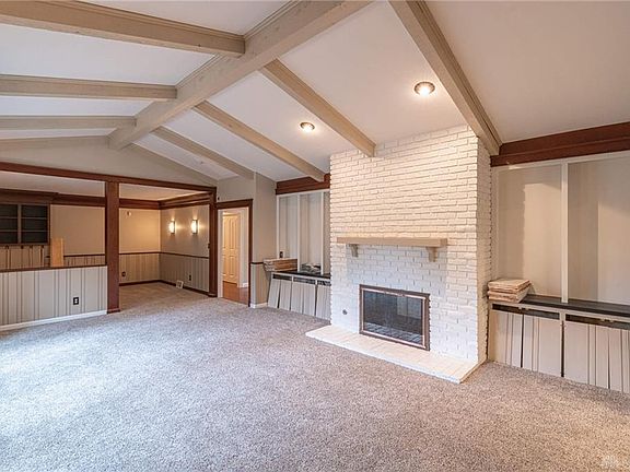 3rd image of 1720 Ladera Trl