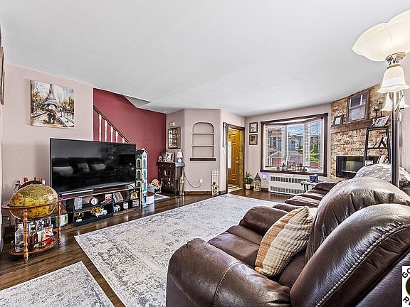 2nd image of 75-21 Furmanville Ave #1