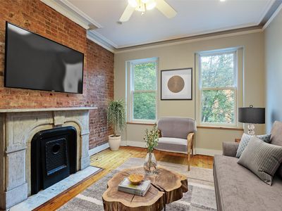 229 3rd St #202, Jersey City, NJ, 07302