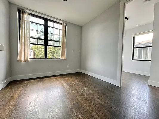 Rented by Pear NYC LLC | media 10