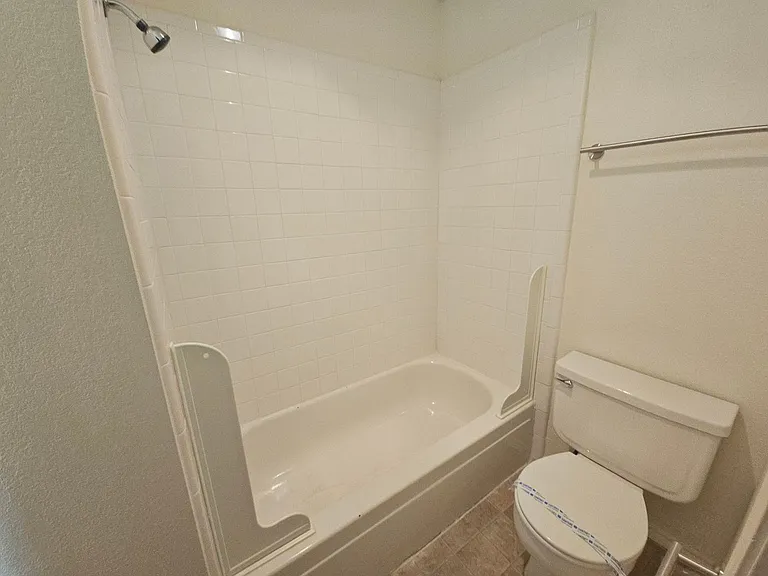 7614 April Ct — Photo 17