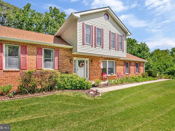 4th image of 130 Owings Hill Ct