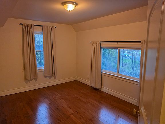 4th image of 821 Palmer Rd #1