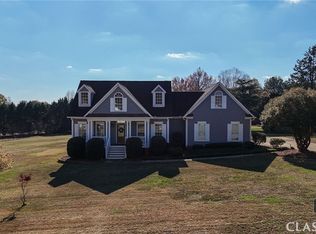 1050 Ridgefield Dr, Bishop, GA 30621