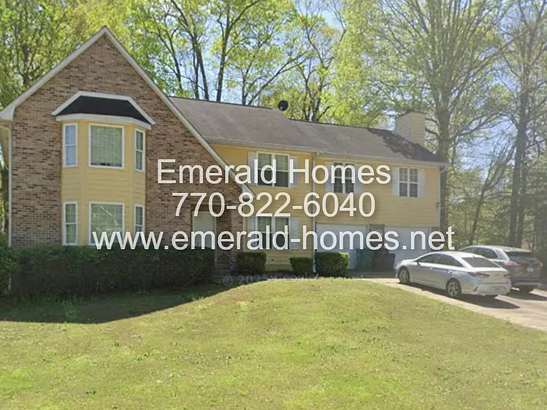 2036 Laboon Cir — Photo 2