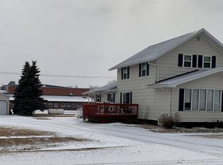 903 Moulton St, Leola, SD 57456