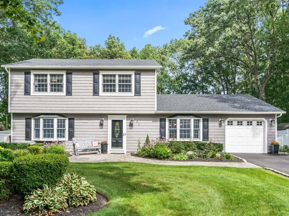 21 Falmouth Drive, Mount Sinai, NY 11766