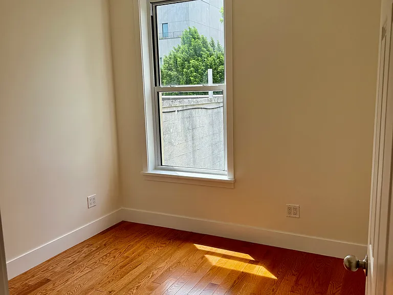 62 Huron St #2 — Photo 13