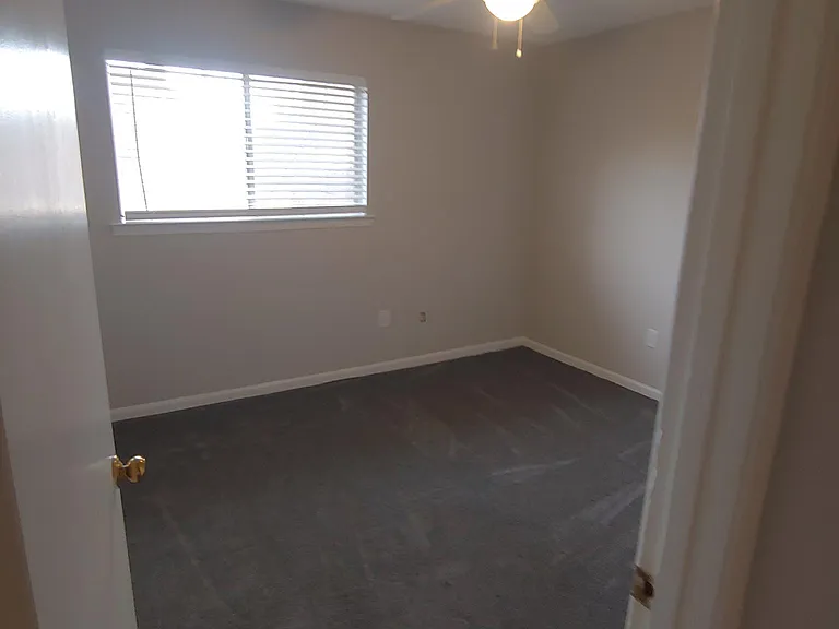 32 S Tucker St #4 — Photo 5