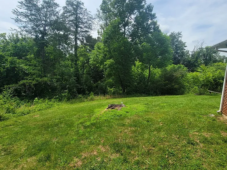 1508 Holladay Rd — Photo 16