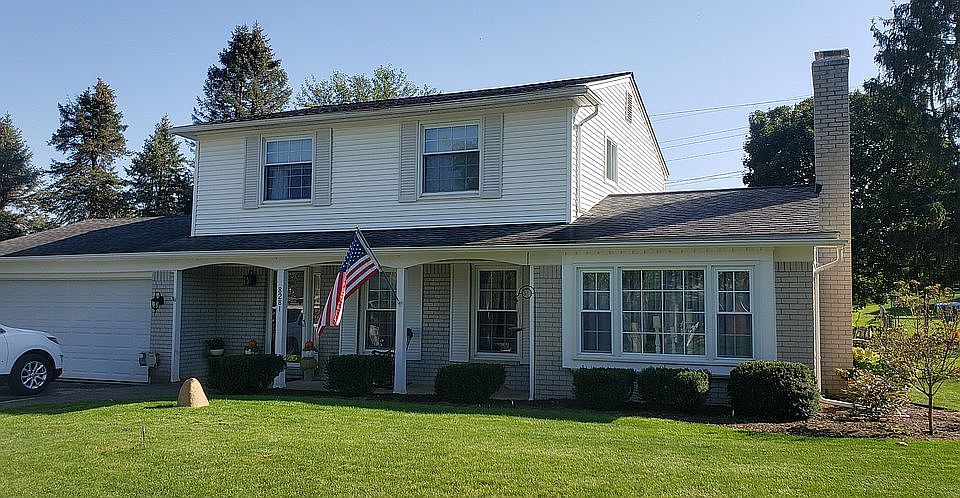 1st image of 8281 Fox Bay Dr