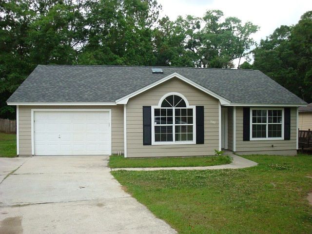 2nd image of 3182 Wood Hill Dr