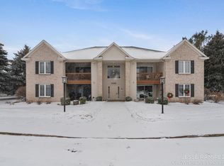 3169 E Crystal Waters Dr UNIT 3, Holland, MI 49424