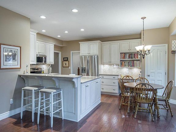 4th image of 4817 Galway Dr