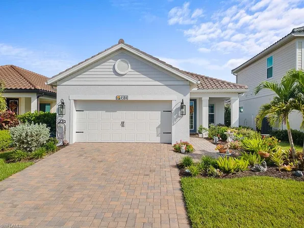 4584 Centaurus CIR, NAPLES, FL 34120