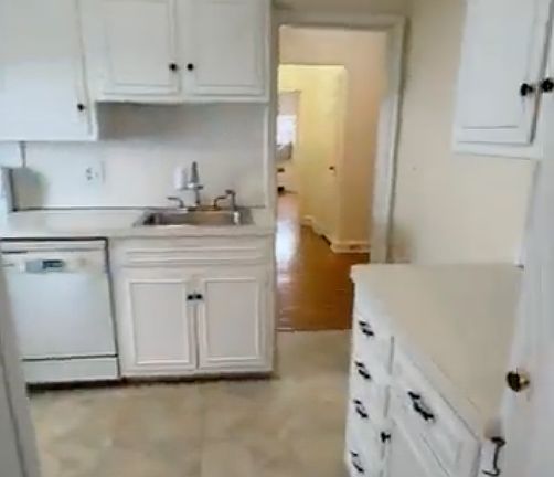 4th image of 115 Longwood Ave #3