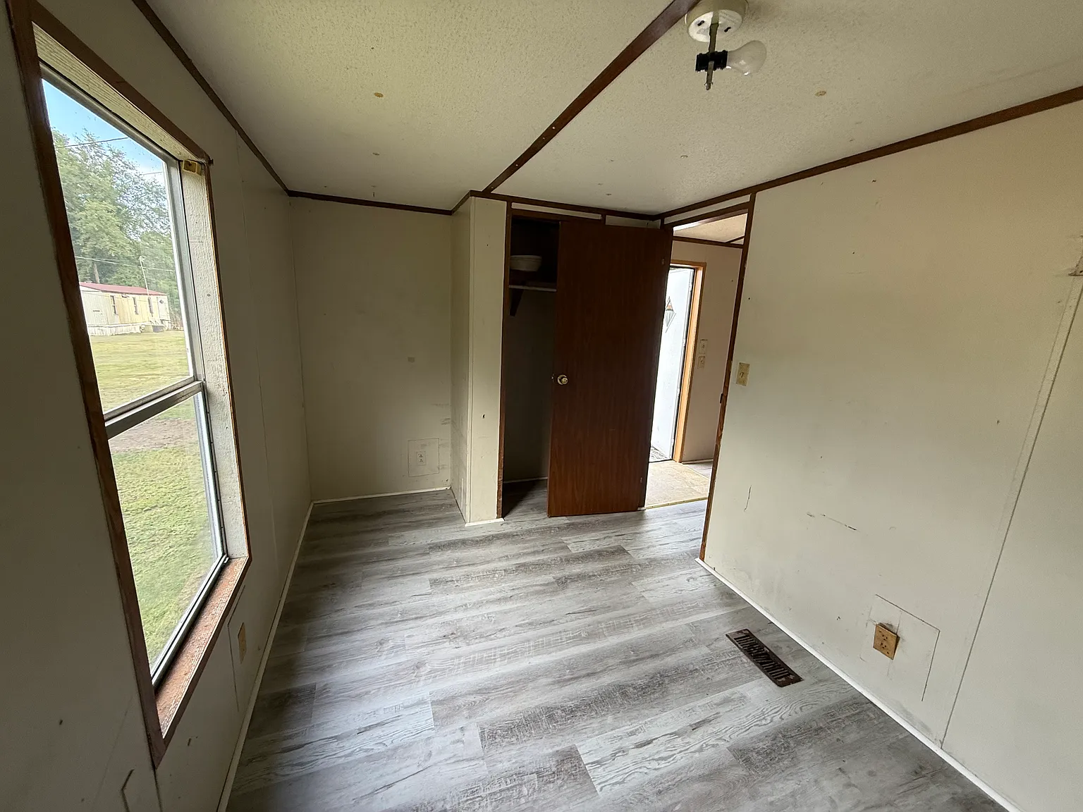 2 bed, 800 sqft, $750 — Photo 2