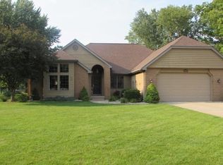 1307 E Island View Dr, Warsaw, IN 46580
