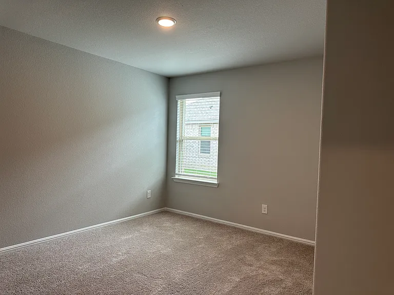 1416 Avalon Ct — Photo 16
