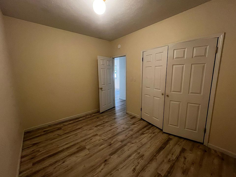 2nd image of 20 Pine Shore Dr #10