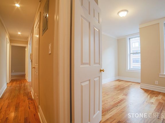 3rd image of 521 W 122nd St APT 42
