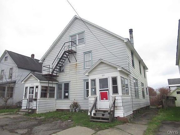 3rd image of 212 S Main St