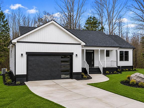 3rd image of 3812 Ramblewood Hill Drive W