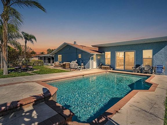 3rd image of 5001 Marlin Dr