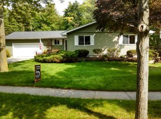 2015 Westbury Dr, Midland, MI 48642