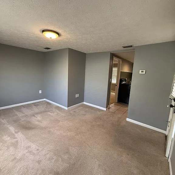 335 Massalina Dr — Photo 8