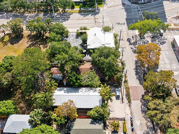 3rd image of 715 W Las Olas Boulevard